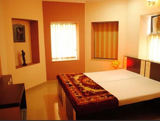 Fabexpress Neeranand Regency - Fully Vaccinated Staff Hotel Calcutta Værelse billede